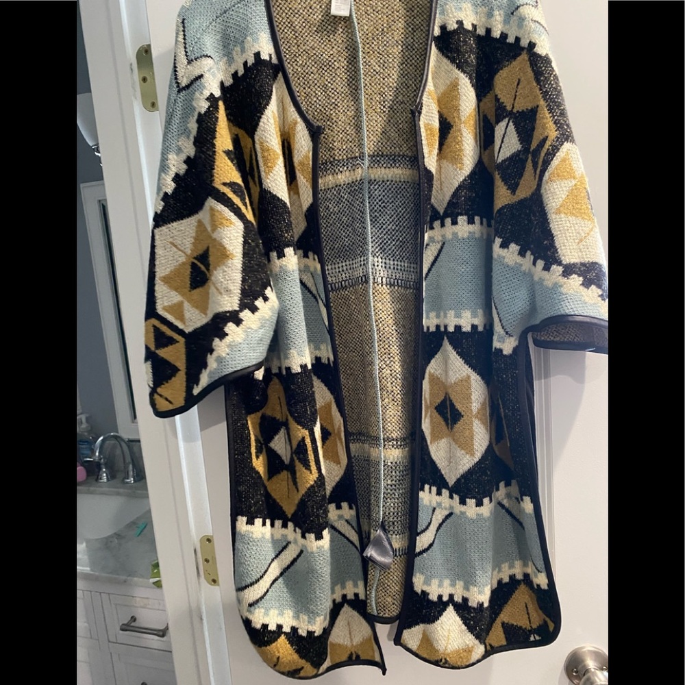 H&M Shawl/Open Poncho
